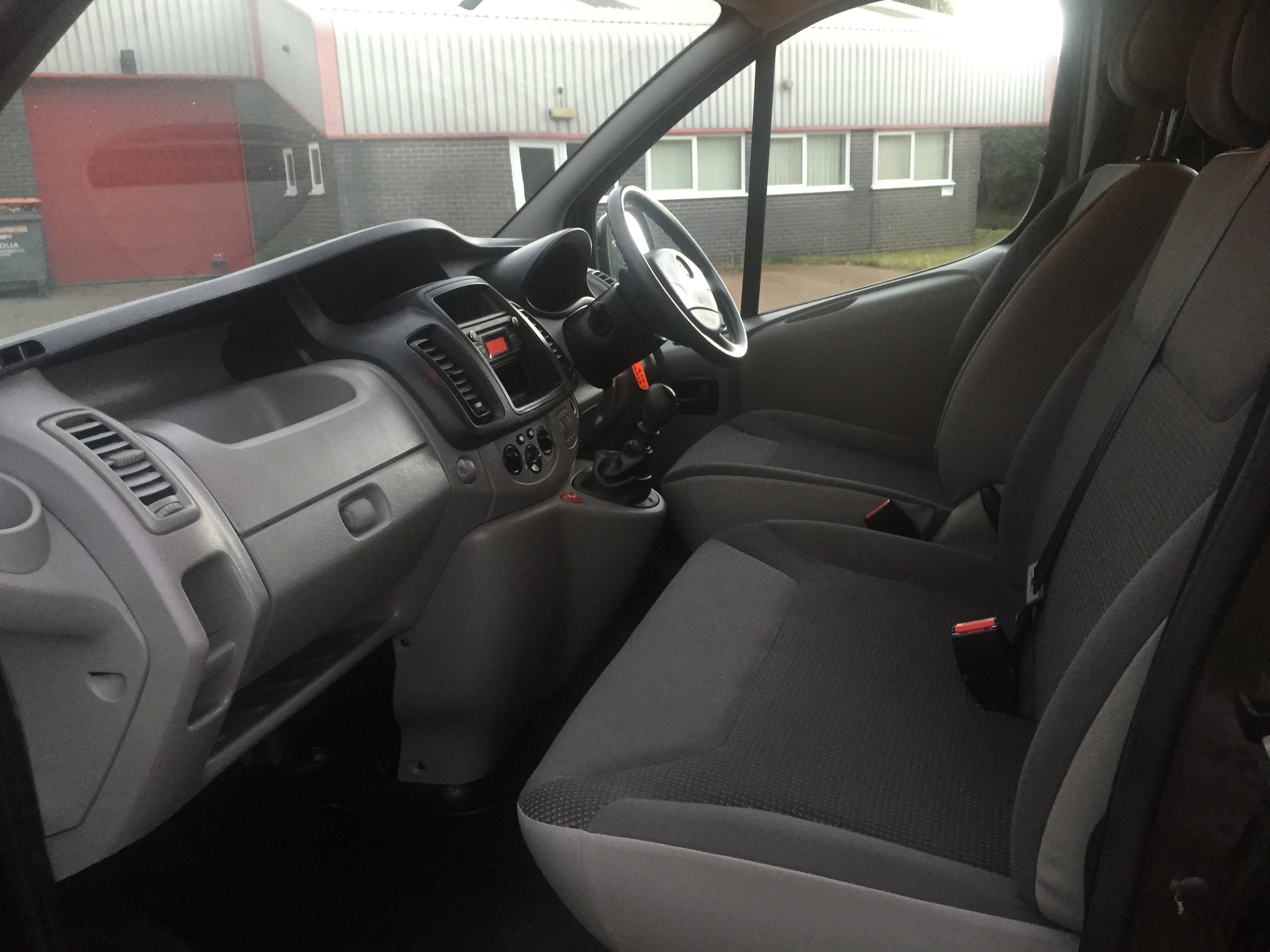 Vauxhall Vivaro 6 Seater Crew Cab (14 Reg) - Sold - Ymark Vehicle Services